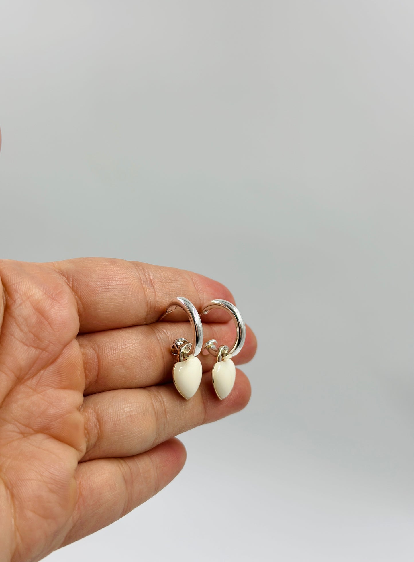 Candongas heart white